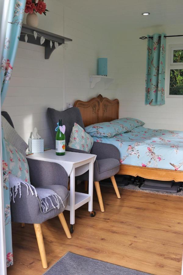 Hopgarden Glamping Luxury Shepherds Huts Wadhurst Exteriör bild