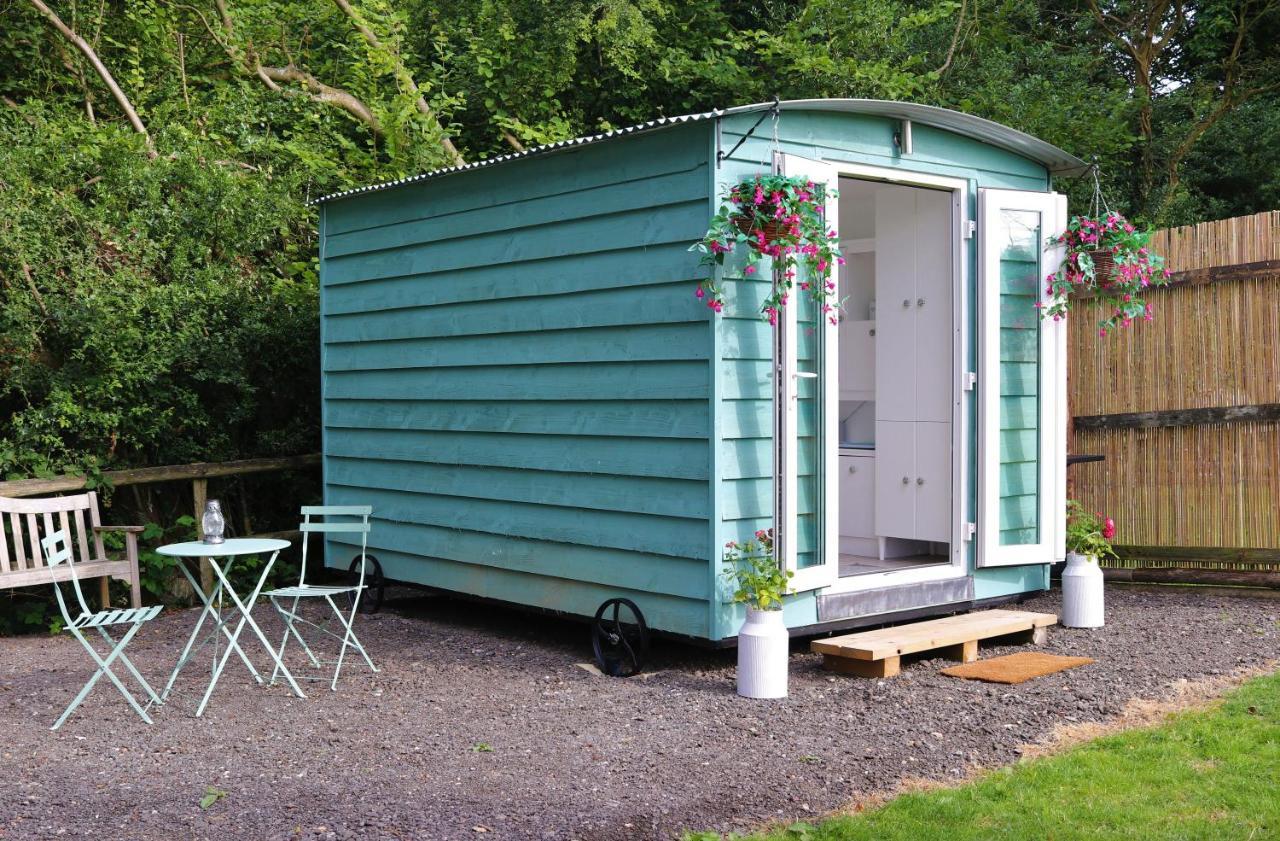 Hopgarden Glamping Luxury Shepherds Huts Wadhurst Exteriör bild